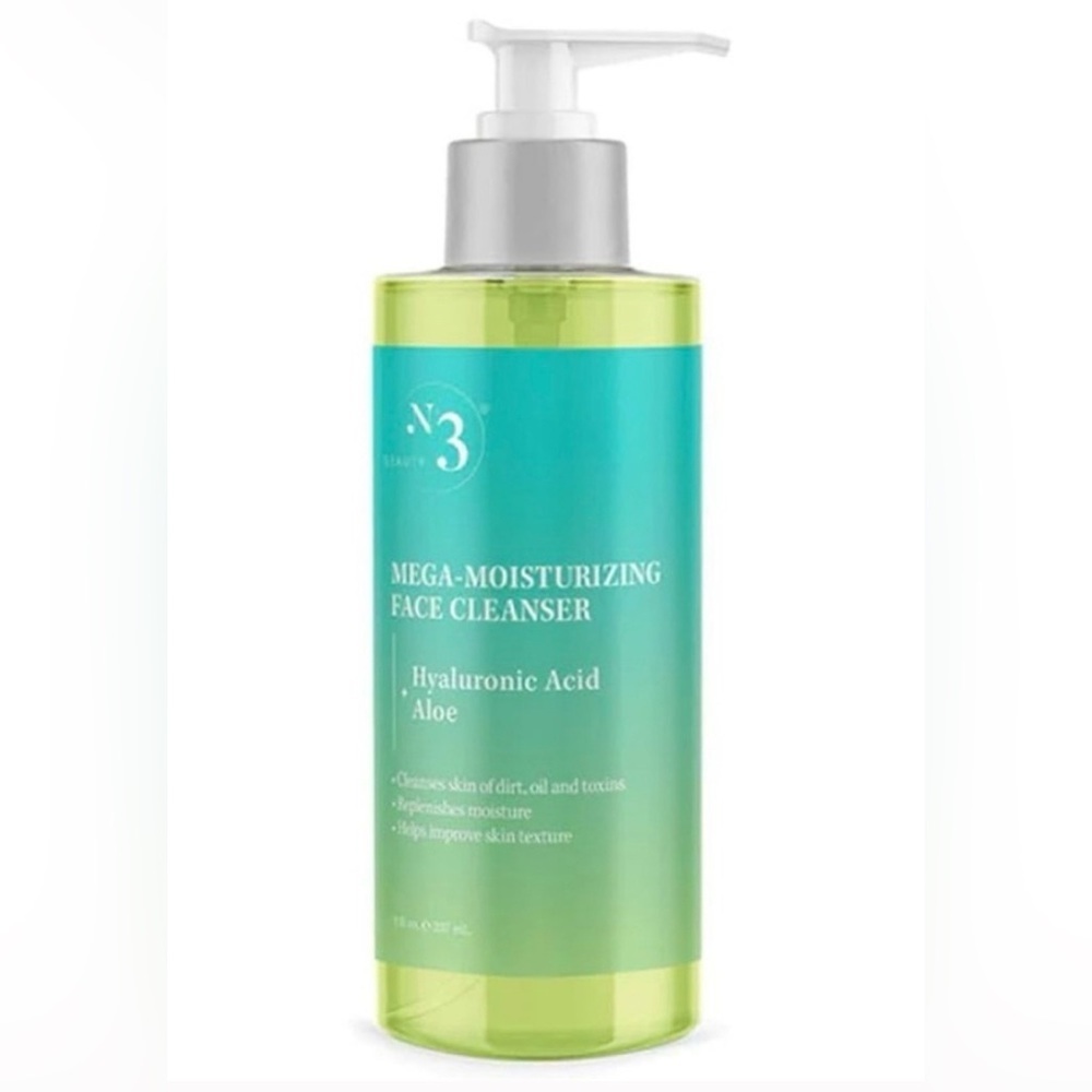 No. 3 Mega-Moisturizing Hyaluronic Acid + Aloe Face Cleanser